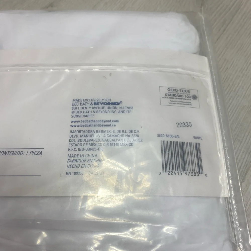 White Vinyl Mattress Protector - Twin XL